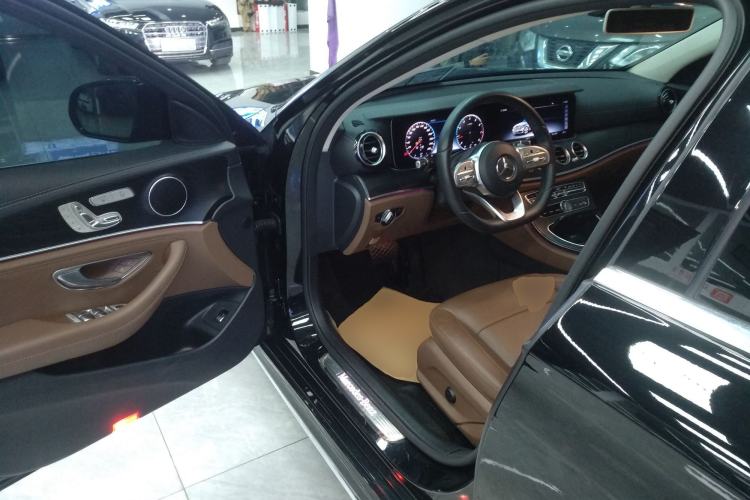 Used Mercedes-Benz E-Class 2019 E 300 L Sporty and Stylish Model
