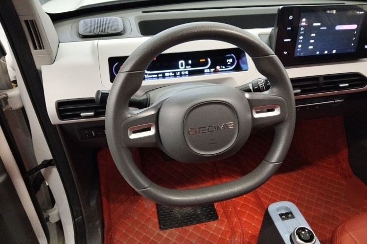 Used  Panda 2023 Panda Mini 200km Dynamic Bear
