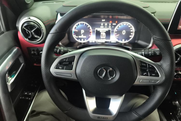 Used  BJ40 2019 PLUS 2.3T Automatic Four-Wheel Drive Premium Edition China VI
