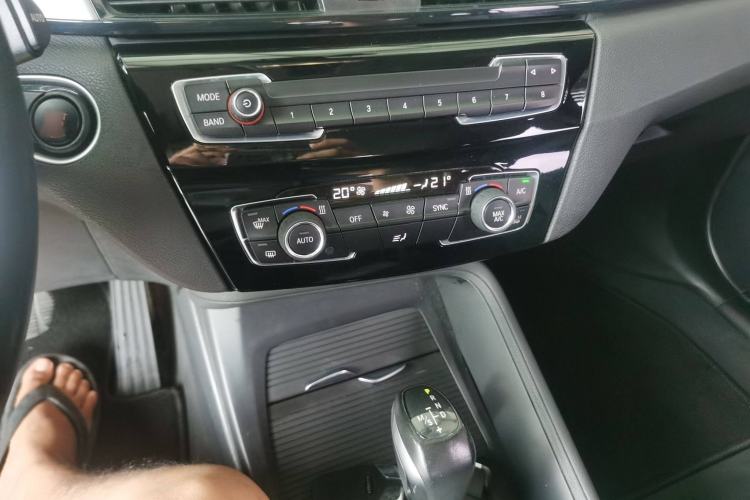 Used BMW X1 2019 sDrive20Li Leading Model
