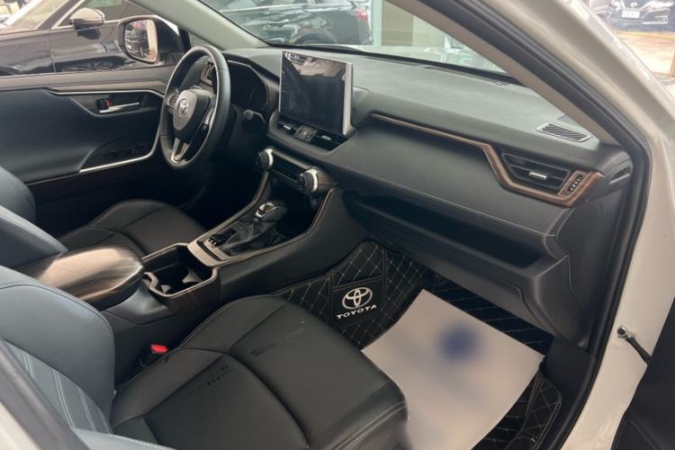 Used Toyota Wildlander 2021 2.0L CVT Two-Wheel Drive Luxury Edition
