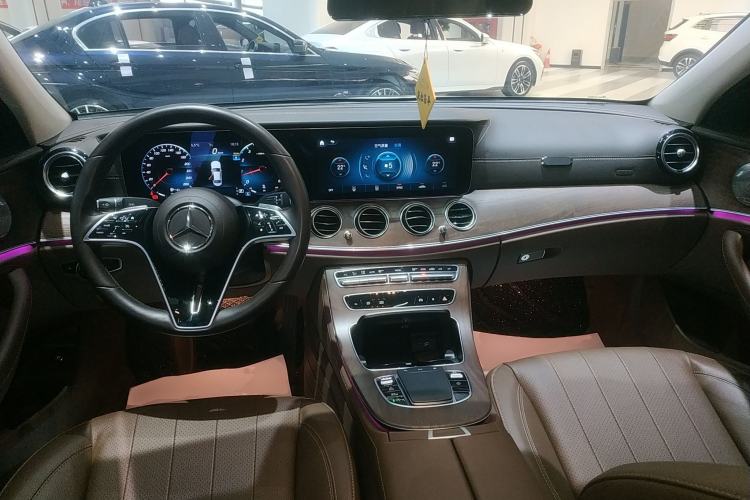Used Mercedes-Benz E-Class 2023 Updated E 300 L Fashion Edition
