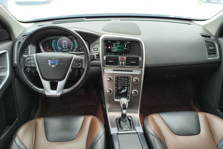 Used Volvo XC60 2016 T5 AWD Zhiyuan Edition
