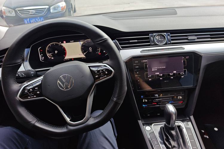 Used Volkswagen Magotan 2023 2 Million Units Commemorative Edition 330TSI DSG Luxury Version
