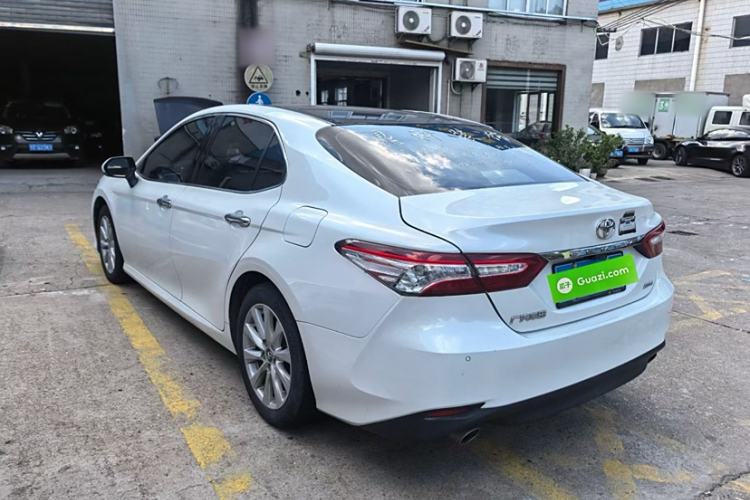 Used Toyota Camry 2019 Revised Version 2.0G Luxury Edition
