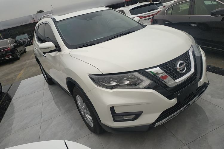 Used Nissan X-Trail 2023 Classic 2.0L Two-Wheel Drive Smart Connect Premium Edition
