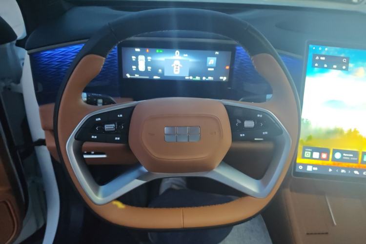 Used  L7 2025 EM-i 115km Exploration+ Edition