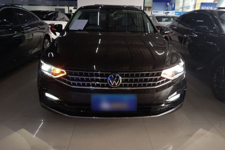 Used Volkswagen Magotan 2023 2 Million Units Commemorative Edition 330TSI DSG Luxury Version
