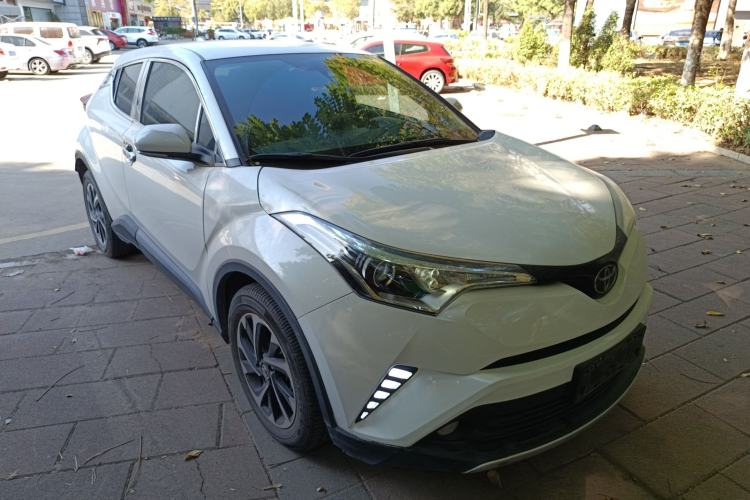 Used Toyota IZOA 2018 2.0L Yichi Edition China V Standard