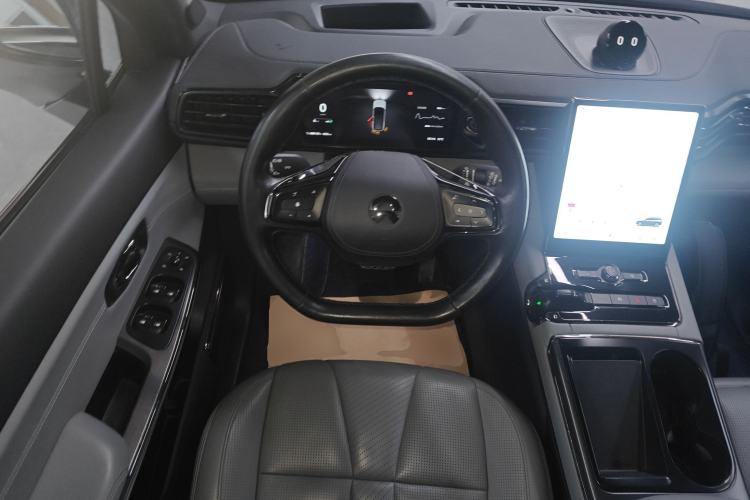 Used Nio ES8 2020 415 km Range 6-Seater Version