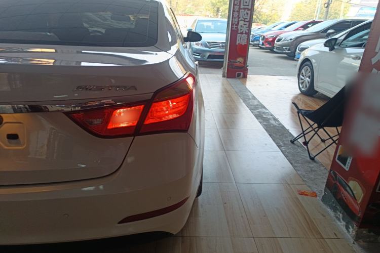 Used Hyundai Mistra 2014 1.8L Automatic Smart GLS
