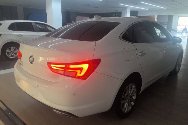 Used Buick Verano 2019 Sedan 20T Dual-Clutch Luxury Model
