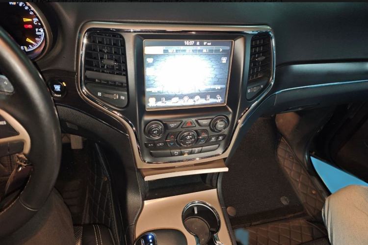 Used  Grand Cherokee (Import) 2014 3.6L Elite Navigation Edition
