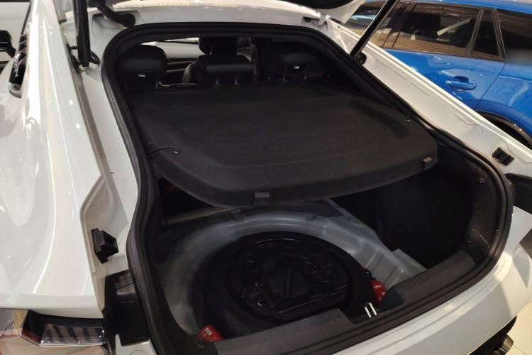 Used Changan UNI-V 2022 1.5T Prestige Version