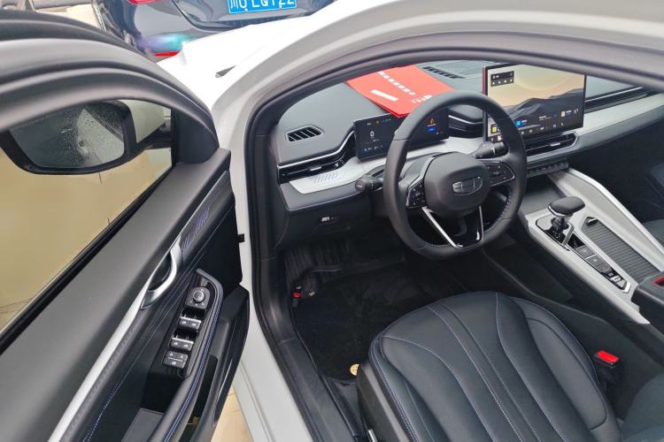 Used Geely Auto Preface 2025 Dongfang Yao 1.5TD Fuyao Edition
