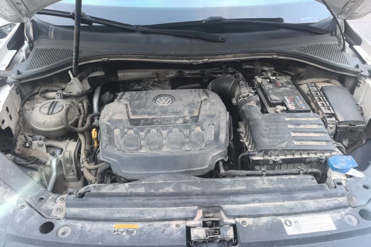 Used Volkswagen Tiguan L 2020 330TSI Automatic Two-Wheel Drive Smart Luxury Edition China VI Standard
