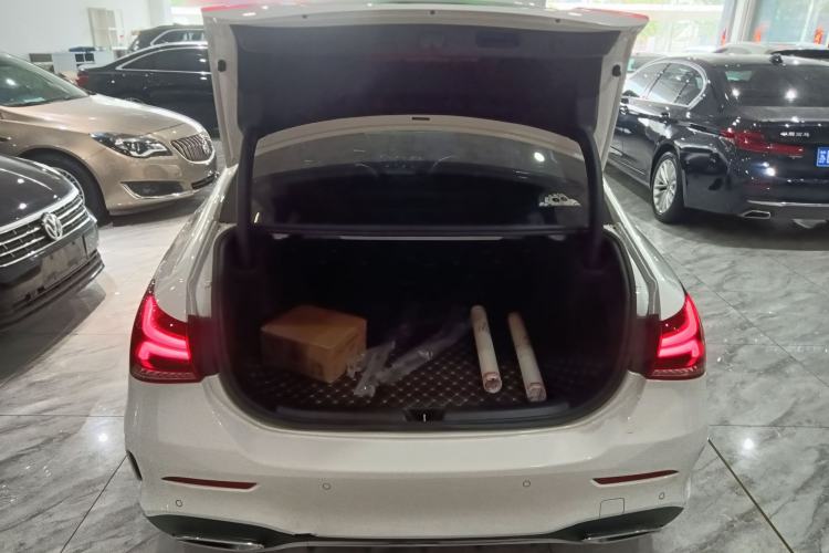 Used Mercedes-Benz A-Class 2022 Restyled A 200 L Sport Sedan Fashion Version
