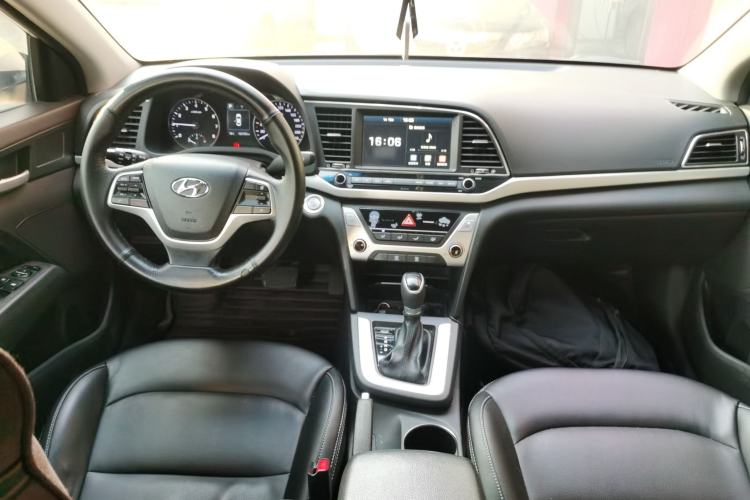 Used Hyundai Elantra 2018 1.6L Automatic 15th Anniversary Special Edition
