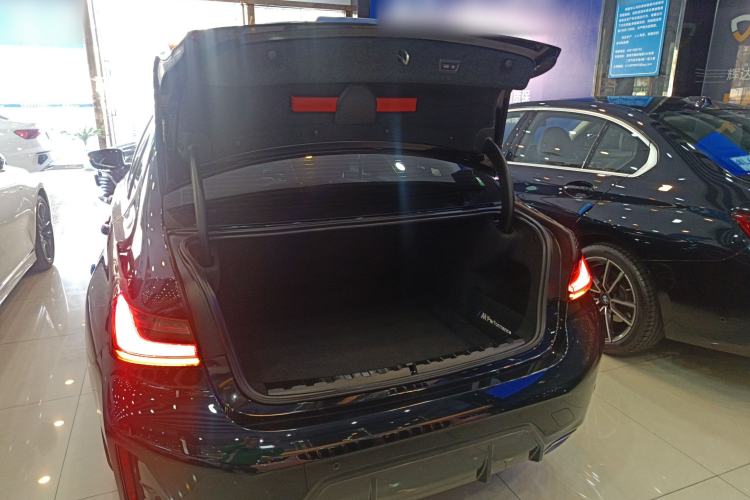 Used BMW 3 Series 2024 325Li M Sport Package