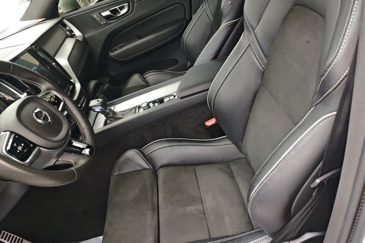 Used Volvo XC60 2018 T5 4x4 Smart & Sporty Edition