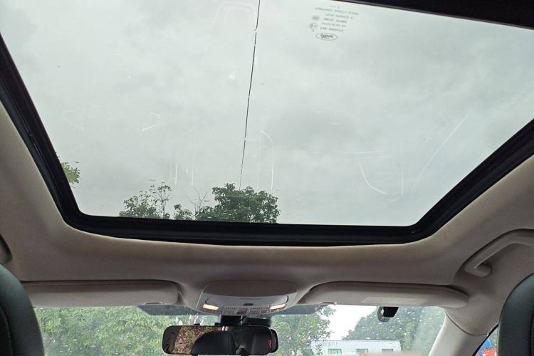 Used Ford Edge 2016 EcoBoost 245 Two-Wheel-Drive Titanium 7-Seater
