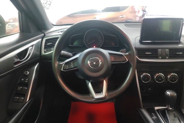 Used Mazda CX-4 2018 2.0L Automatic Two-Wheel Drive Blue Sky Dynamic Version China V Standard
