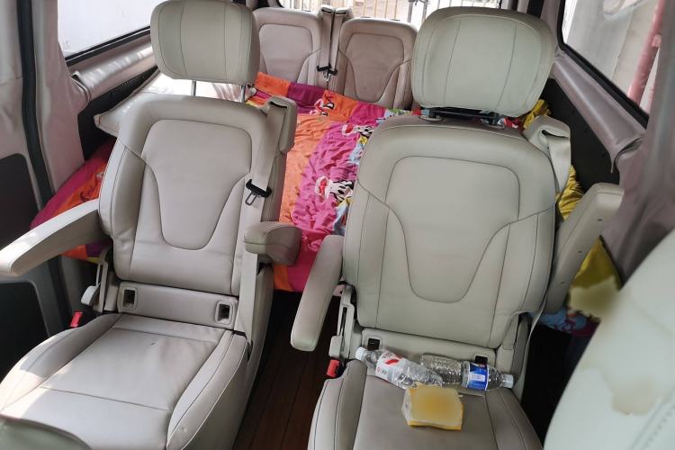 Used Ford Transit 2020 2.0T Gasoline Multi-Purpose Commercial Vehicle Mid-Drive Low-Roof Lift-Up Tailgate China VI Standard