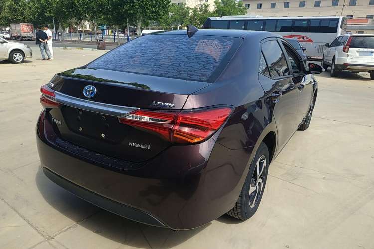 Used Toyota Levin 2017 Revised Dual-Engine 1.8H GS E-CVT Elite Sunroof Version China V Standard
