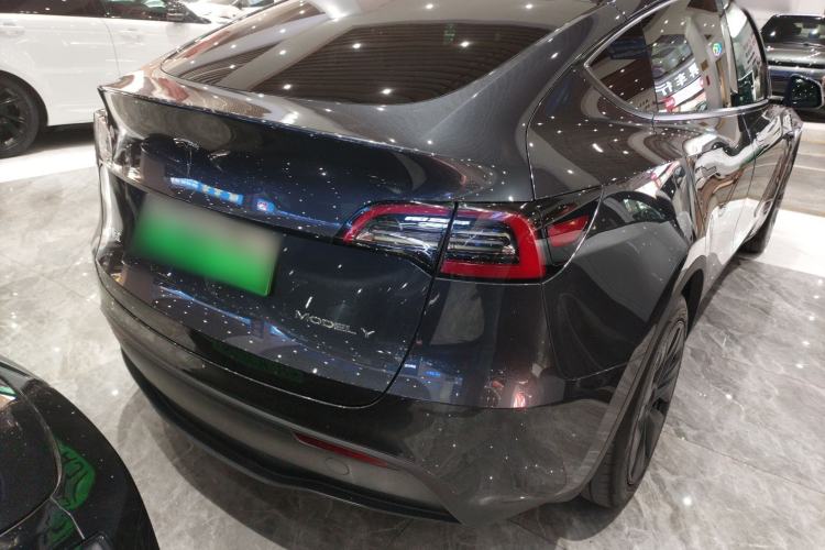 Used Tesla Model Y 2024 Rear-Wheel-Drive Version
