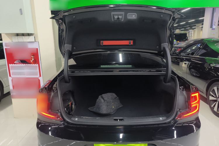 Used Volvo S90 2020 T5 Zhiyi Luxury Edition
