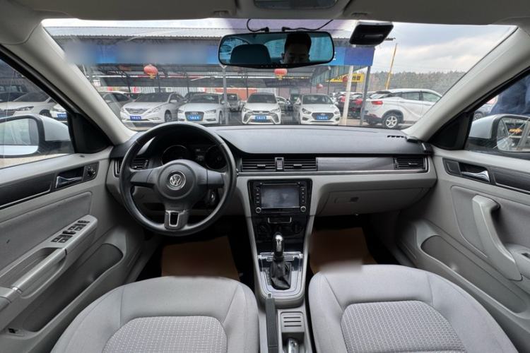 Used Volkswagen Bora 2014 1.6L Automatic Fashion Model
