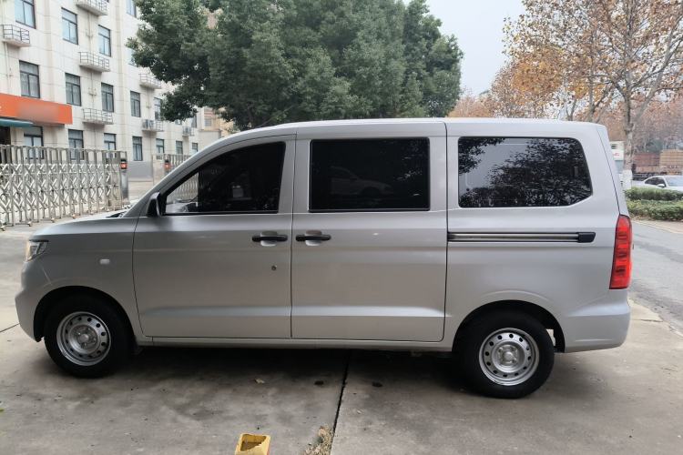 Used Wuling Hongguang V 2022 1.5L Jingqu Edition Electric-Assist LAR