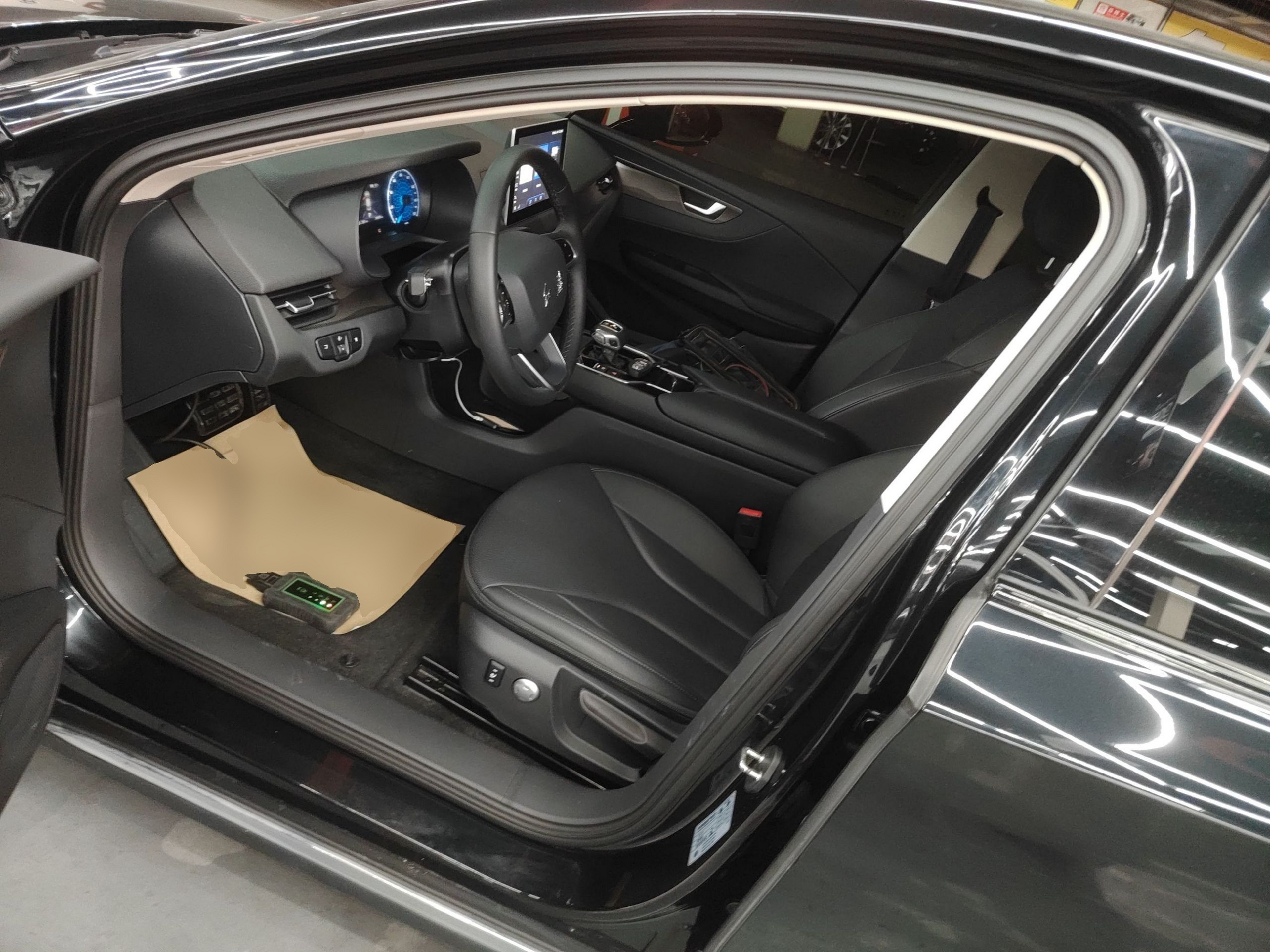 Переднее сиденье в автомобиле