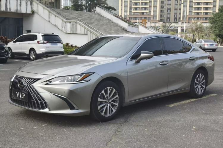 Used Lexus ES 2022 200 Excellence Edition

