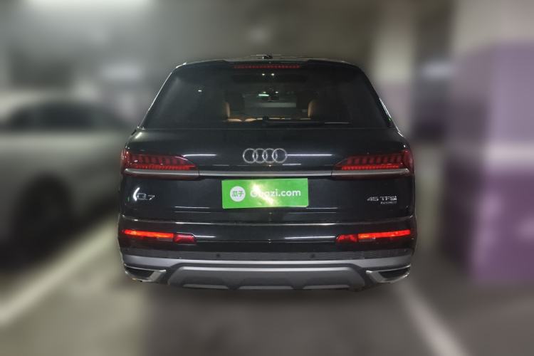 Used Audi Q7 2023 45 TFSI quattro S line Sport model