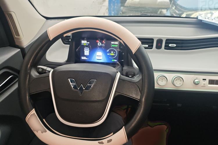 Used Wuling Hongguang MINIEV 2022 Macaron Premium Model – Lithium Ternary Battery