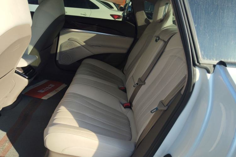 Used  L7 2022 Dynamic Model
