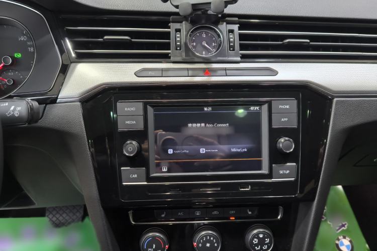 Used Volkswagen Magotan 2018 330TSI DSG Advanced Model
