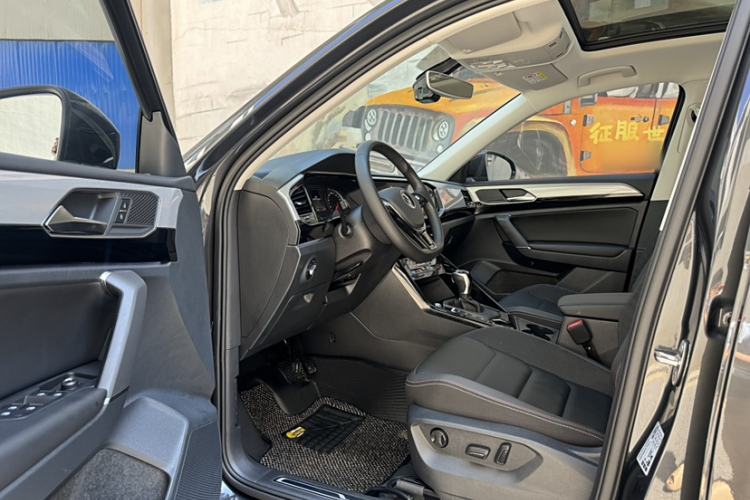 Used Volkswagen Tayron 2020 330TSI Two-Wheel Drive Luxury Smart Connectivity Version
