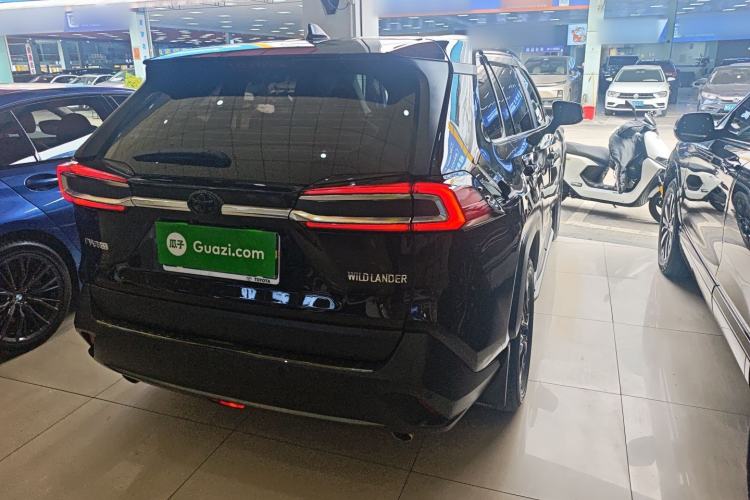 Used Toyota Wildlander 2022 Updated Version 2.0L CVT Two-Wheel Drive Leading Edition