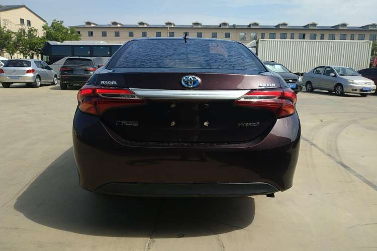 Used Toyota Levin 2017 Revised Dual-Engine 1.8H GS E-CVT Elite Sunroof Version China V Standard

