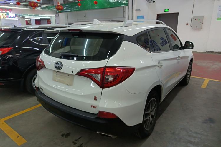 Used BYD Song 2016 GaiShi Edition 1.5TID Automatic Elite Model
