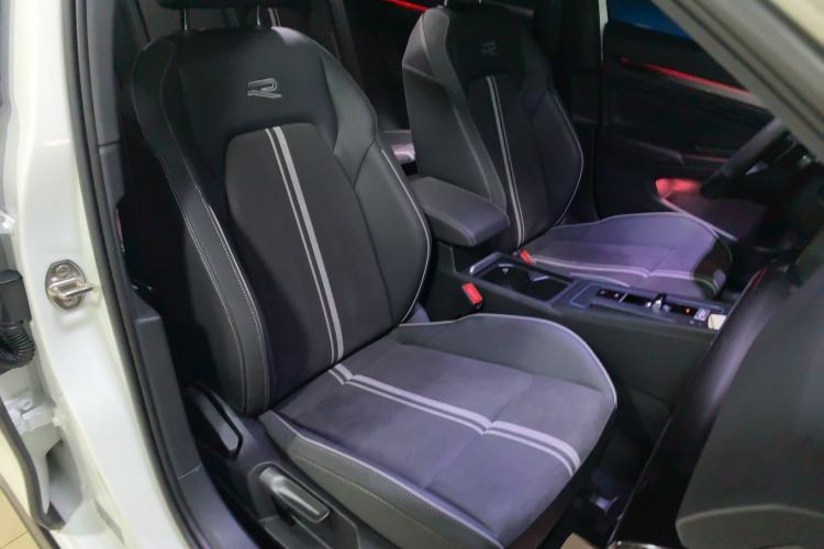 Used Volkswagen Golf 2023 Facelift 280TSI DSG R-Line Lite