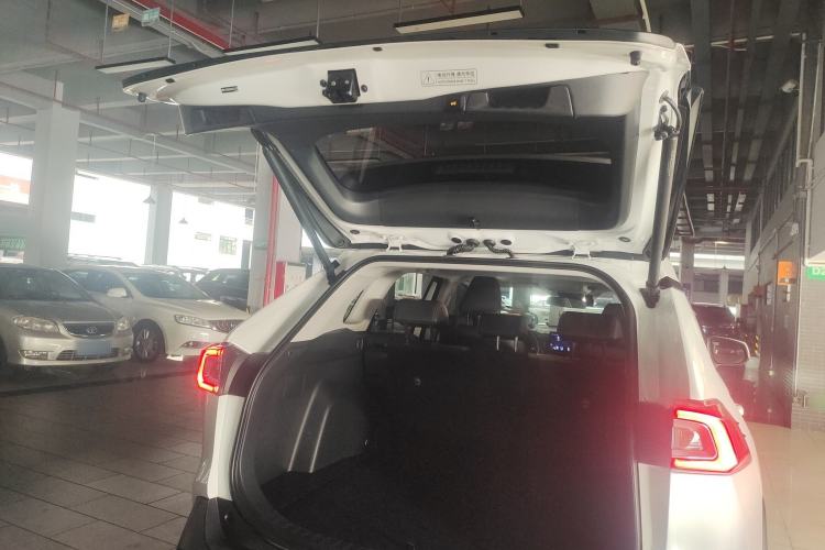 Used Toyota Wildlander 2022 2.0L CVT Two-Wheel Drive Luxury PLUS Edition