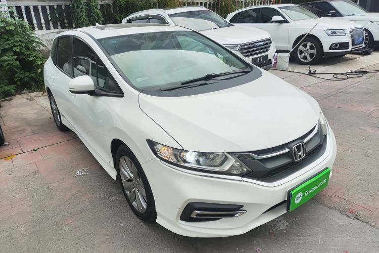 Used Honda Jade 2017 1.8L automatic Comfort version 5 seats
