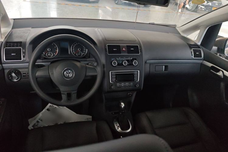 Used Volkswagen Touran 2015 1.4T DSG Comfort Edition 5 Seats