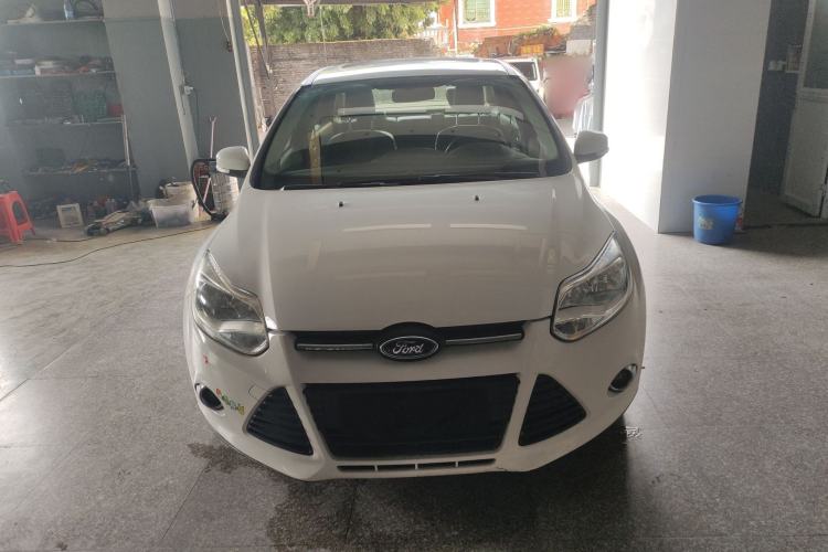 Used Ford Focus 2012 Sedan 1.6L Automatic Fashion Edition