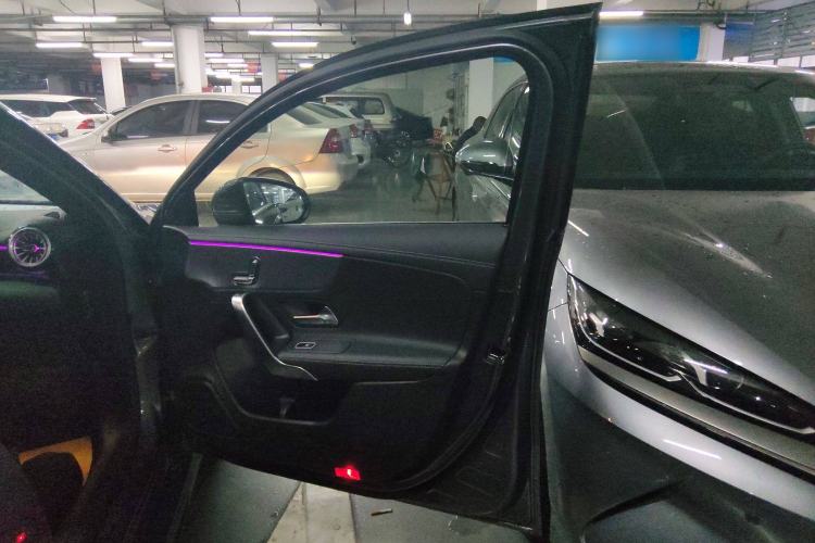 Used Mercedes-Benz A-Class 2022 Restyled A 200 L Sport Sedan Fashion Version
