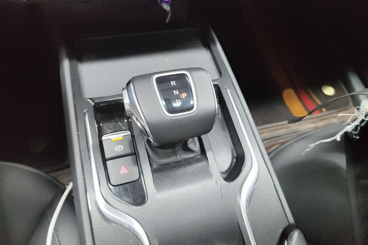 Used Hongqi E-QM5 2022 431 km Charge & Enjoy Edition
