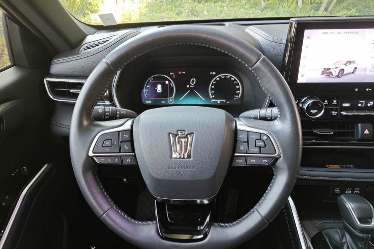 Used Toyota Crown Land Cruiser 2024 2.5L HEV Four-Wheel Drive Premium Edition
